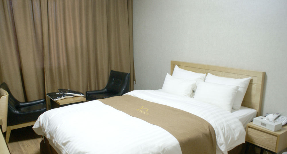 Y Ocean Hotel Yeosu Extérieur photo