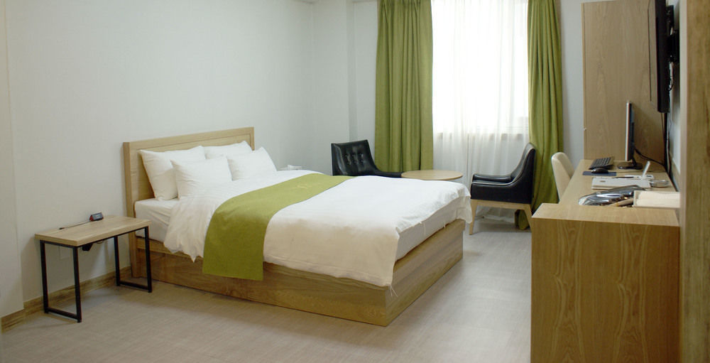 Y Ocean Hotel Yeosu Extérieur photo