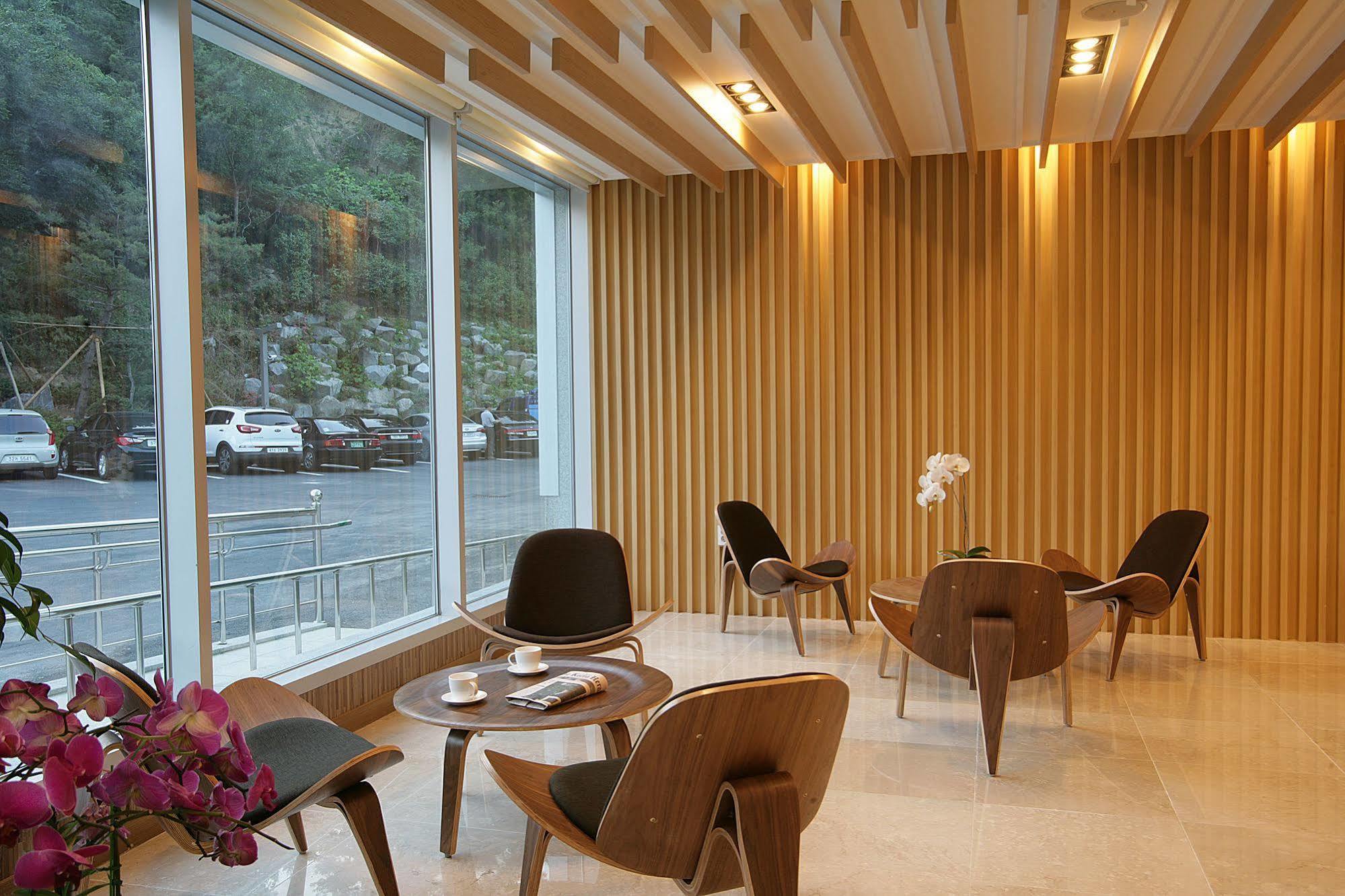 Y Ocean Hotel Yeosu Extérieur photo