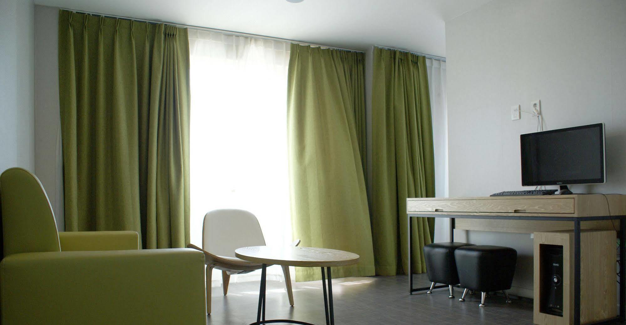 Y Ocean Hotel Yeosu Extérieur photo