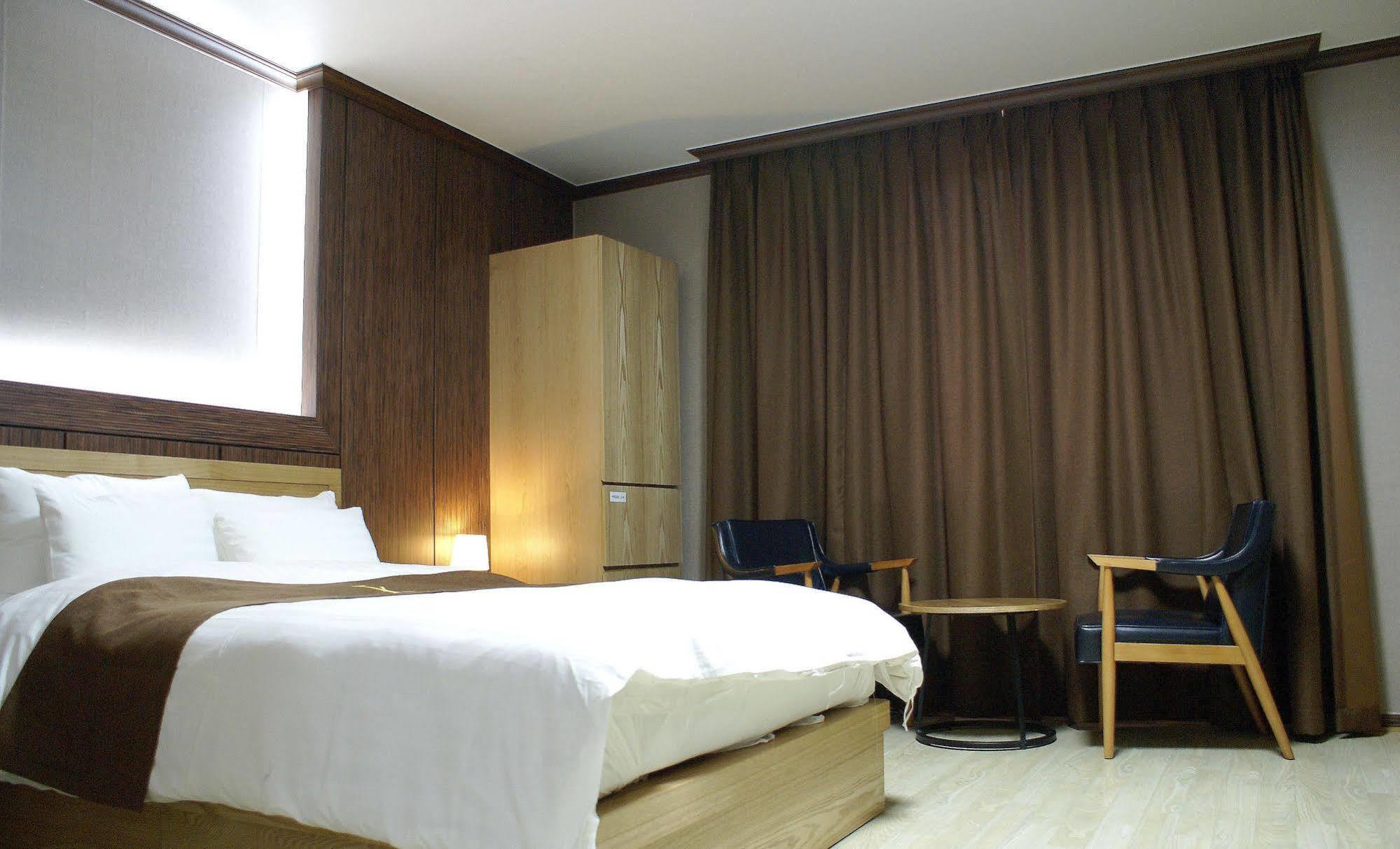 Y Ocean Hotel Yeosu Extérieur photo