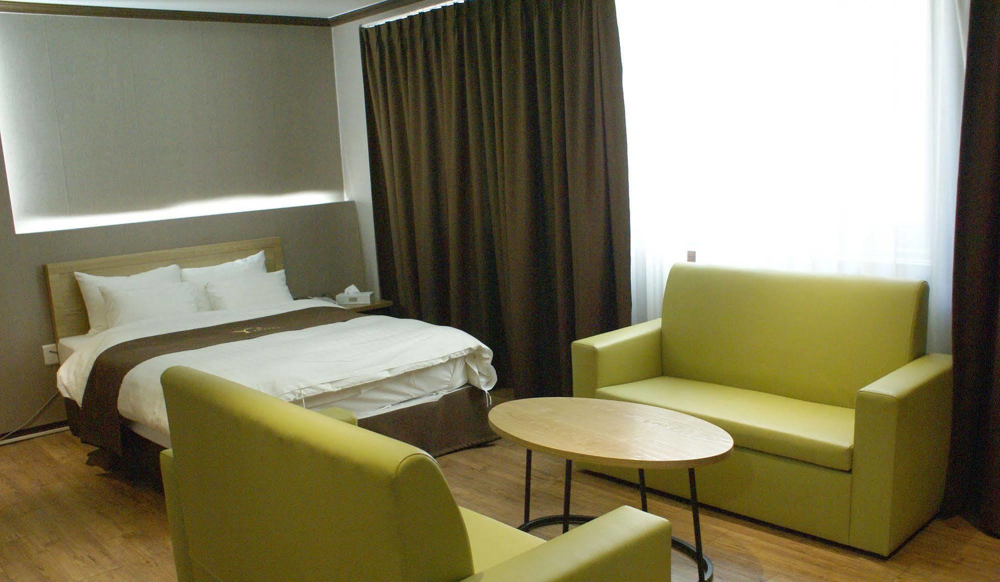 Y Ocean Hotel Yeosu Extérieur photo